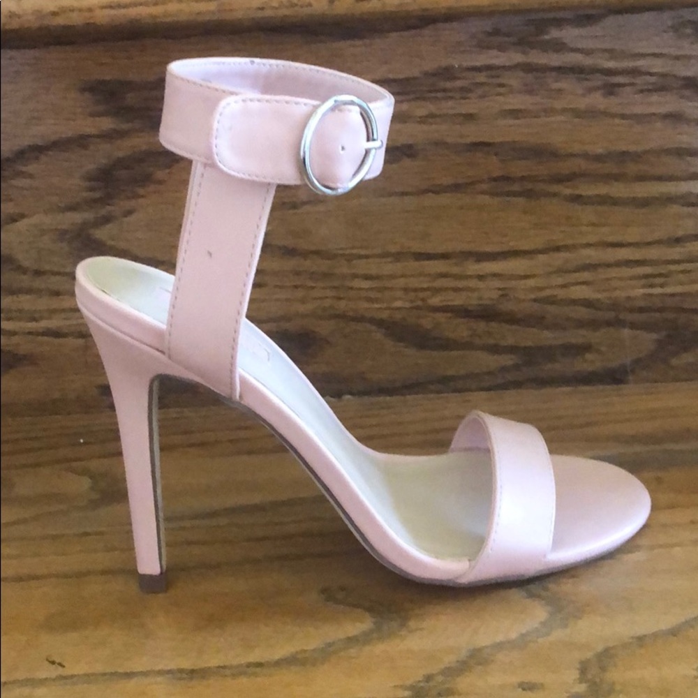 Forever 21 Blush 3 1/2 heel ankle strap shoes